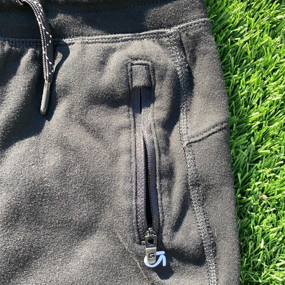 GAP jogger sweatpants // Boys // Size Small - Picture 10 of 12